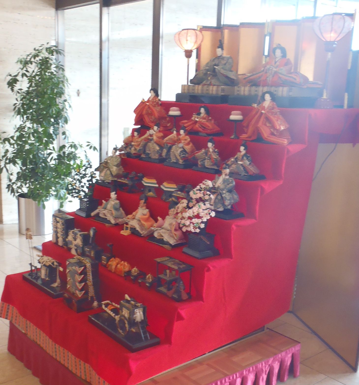 20160316_tsuyama_hinakazari.jpg(255300 byte)